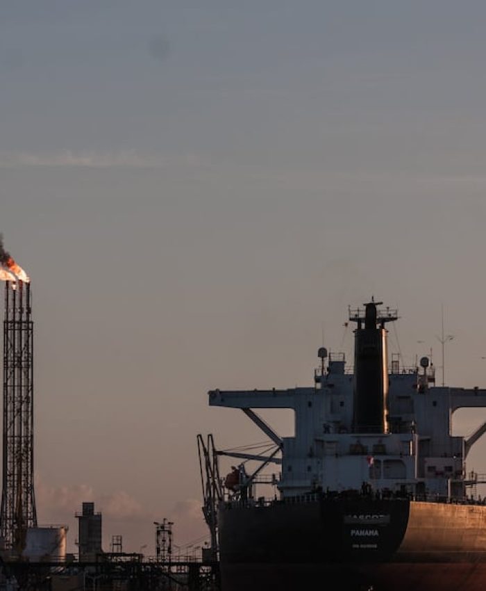 Trump dice que EE. UU. llegó a un acuerdo para controlar gran parte del petróleo de Venezuela